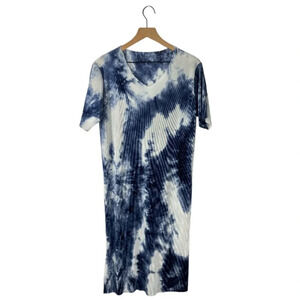 New Nothing Fits But Dress